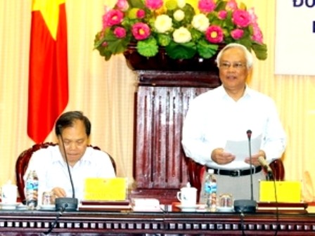 Parlamento vietnamita orienta elevar responsabilidad de dirigentes y cuadros - ảnh 1